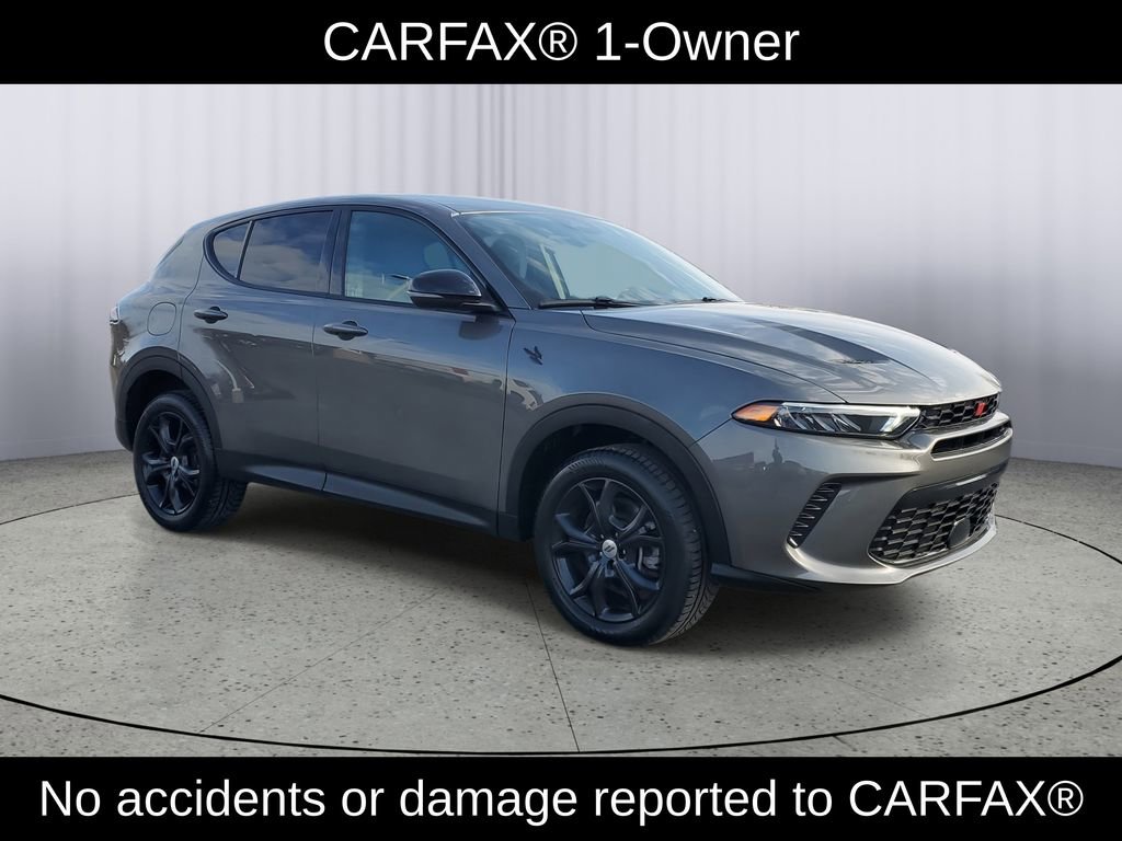 Used 2023 Dodge Hornet GT Plus w/ GT Blacktop Package image 2