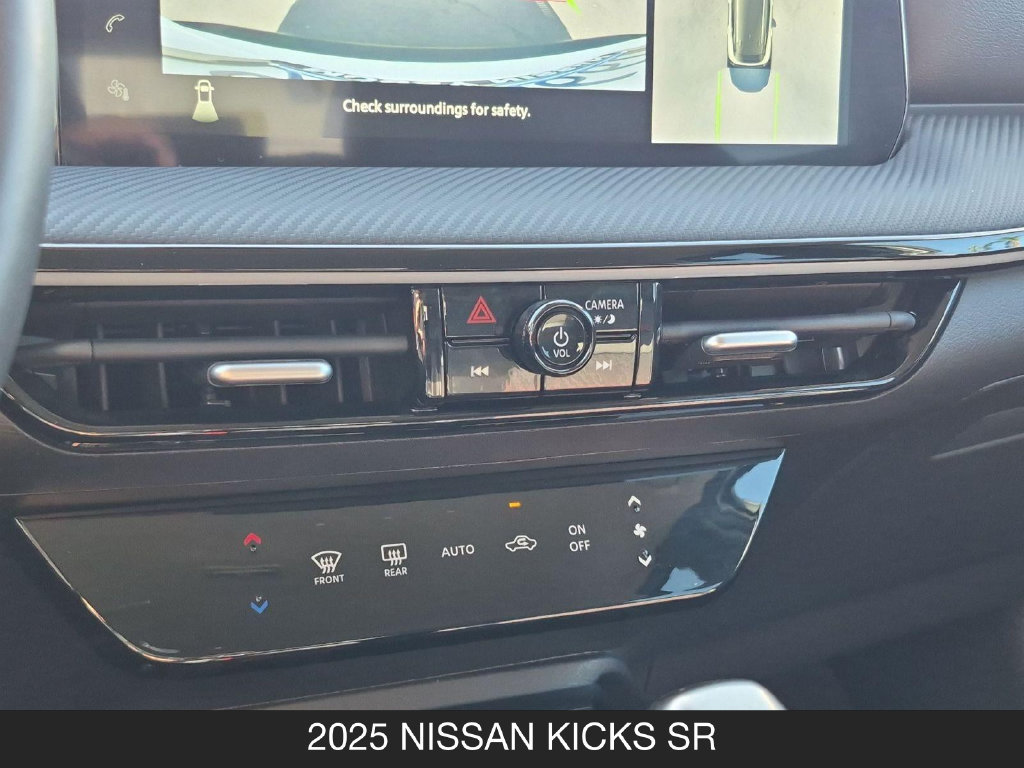 Certified 2025 Nissan Kicks SR FWD image 23