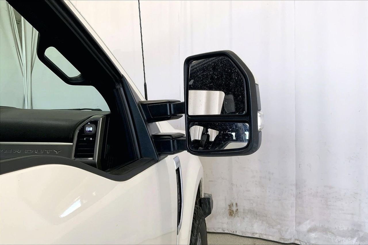 Used 2022 Ford F250 Lariat w/ Lariat Ultimate Package AWD/4WD image 11