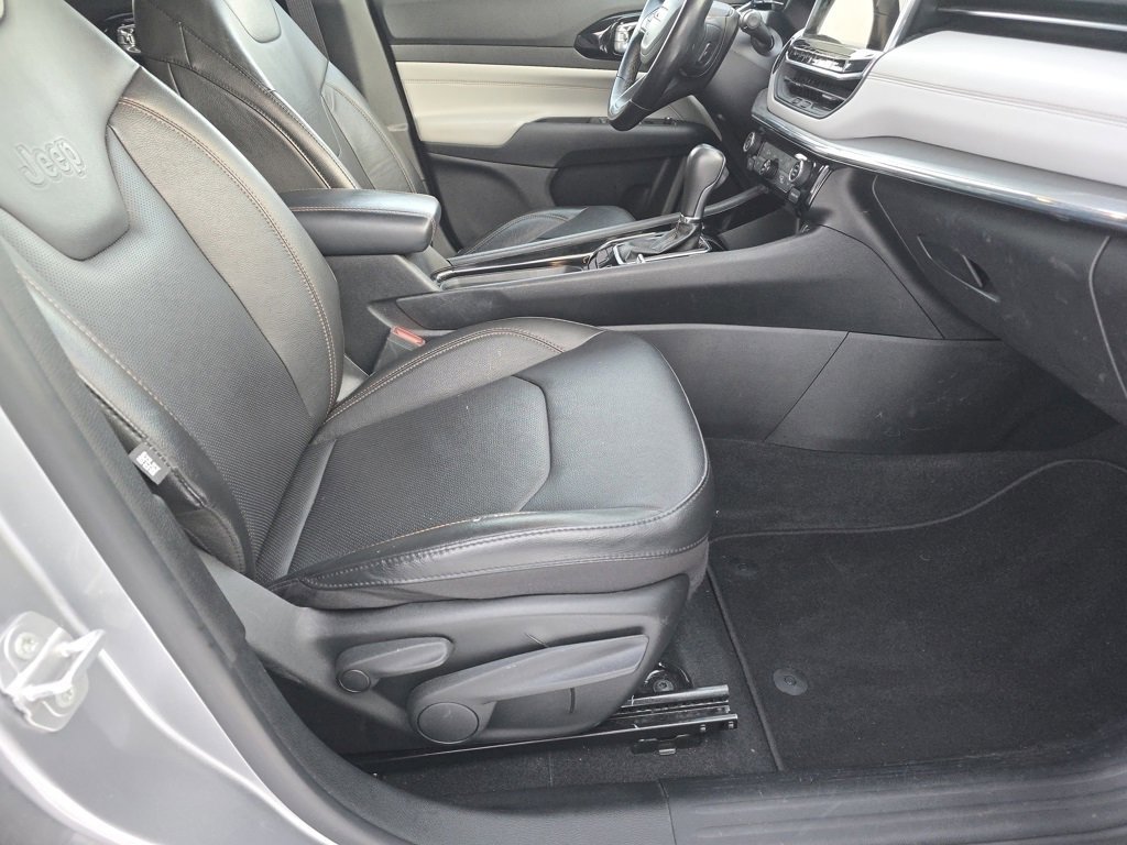 Used 2022 Jeep Compass Limited image 28