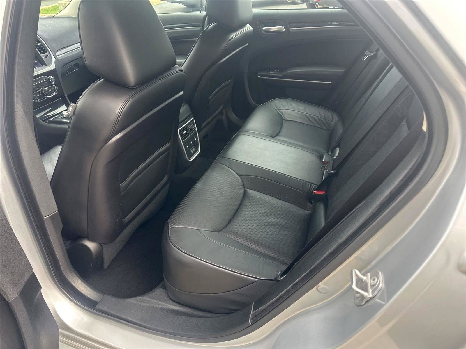 Used 2023 Chrysler 300 Touring L w/ Comfort Group AWD/4WD image 19