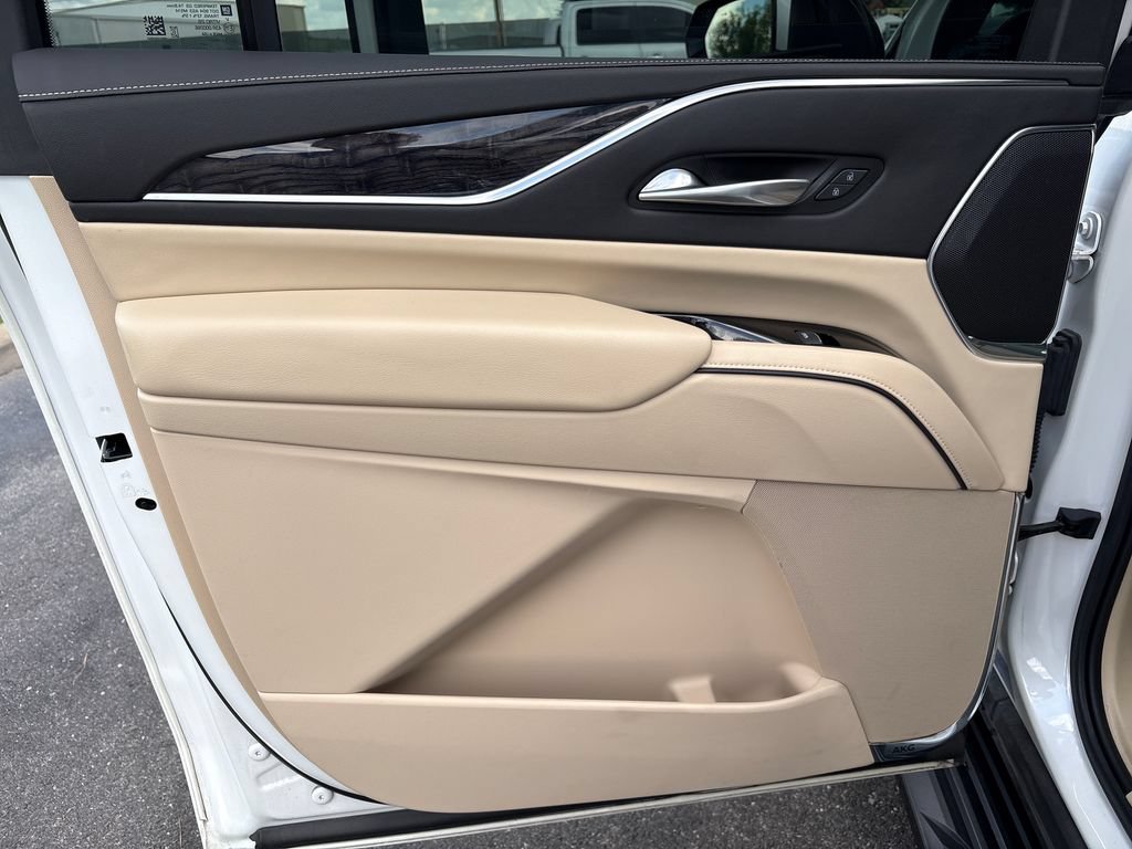 Certified 2021 Cadillac Escalade ESV Premium Luxury AWD/4WD image 46