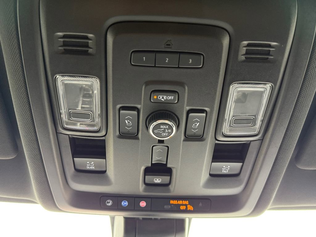 Used 2021 Chevrolet Tahoe Premier AWD/4WD image 20
