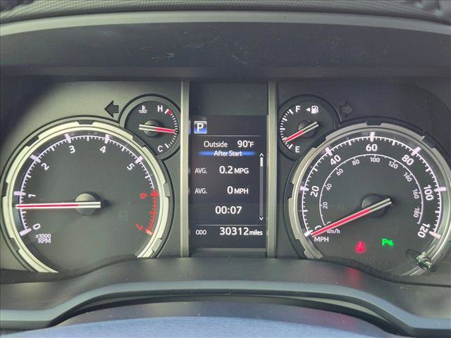 Used 2022 Toyota 4Runner Limited RWD image 11