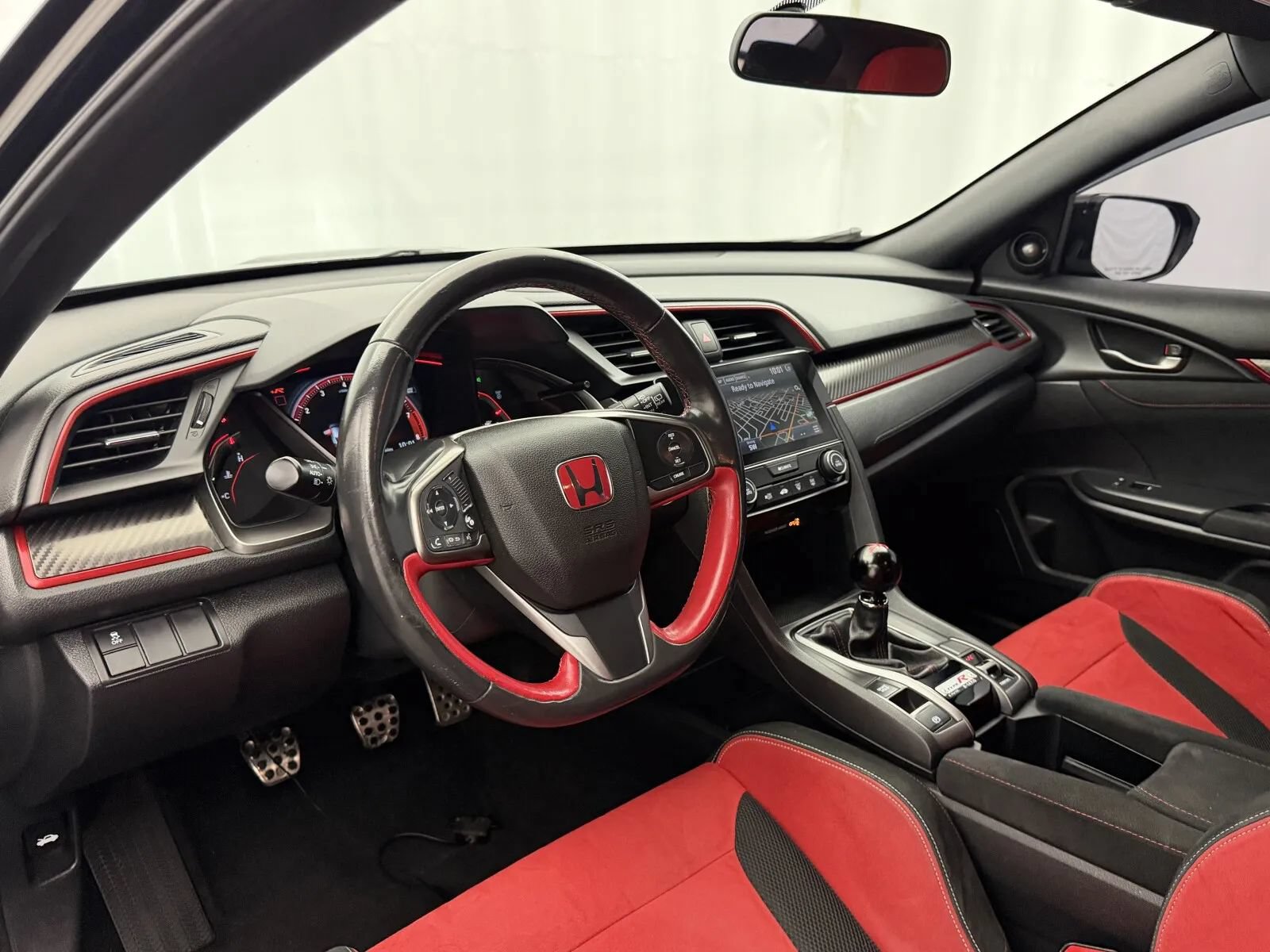 Used 2018 Honda Civic Type R image 9