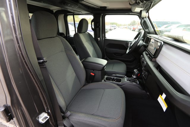 New 2026 Jeep Gladiator Sport image 25