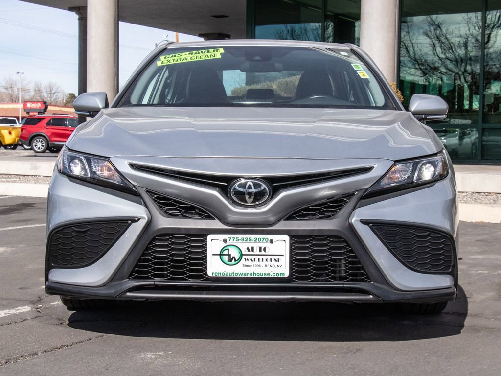 Used 2023 Toyota Camry SE FWD image 2
