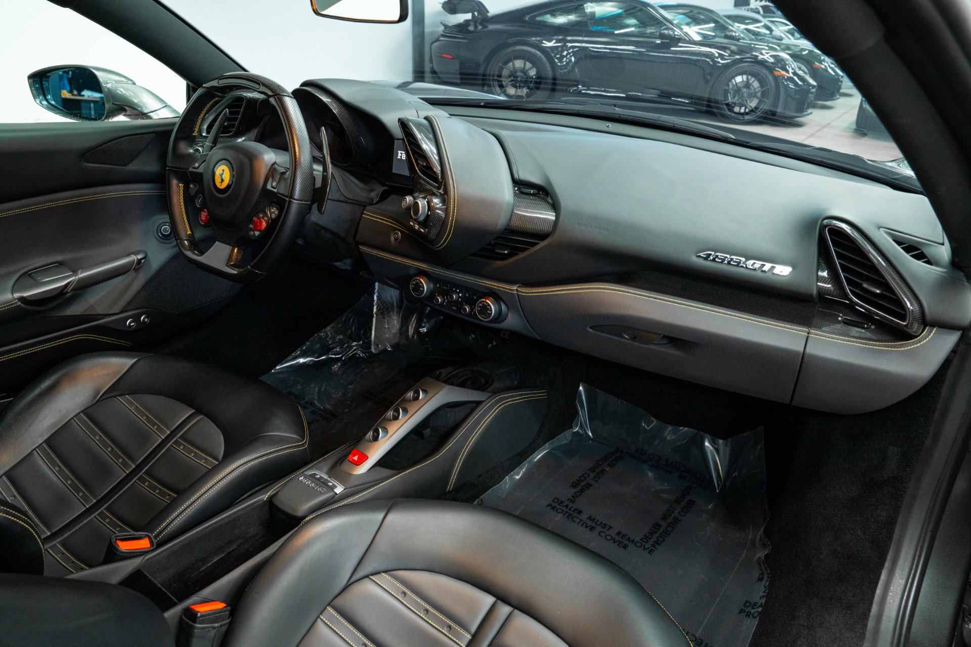 Used 2017 Ferrari 488 GTB RWD image 13