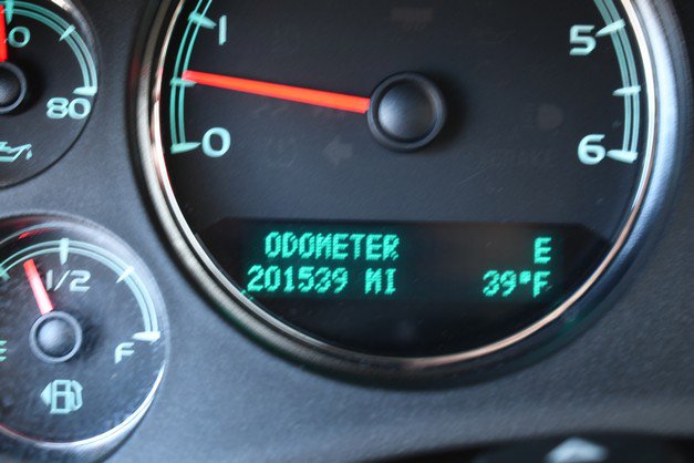 Used 2013 Chevrolet Suburban LTZ image 34