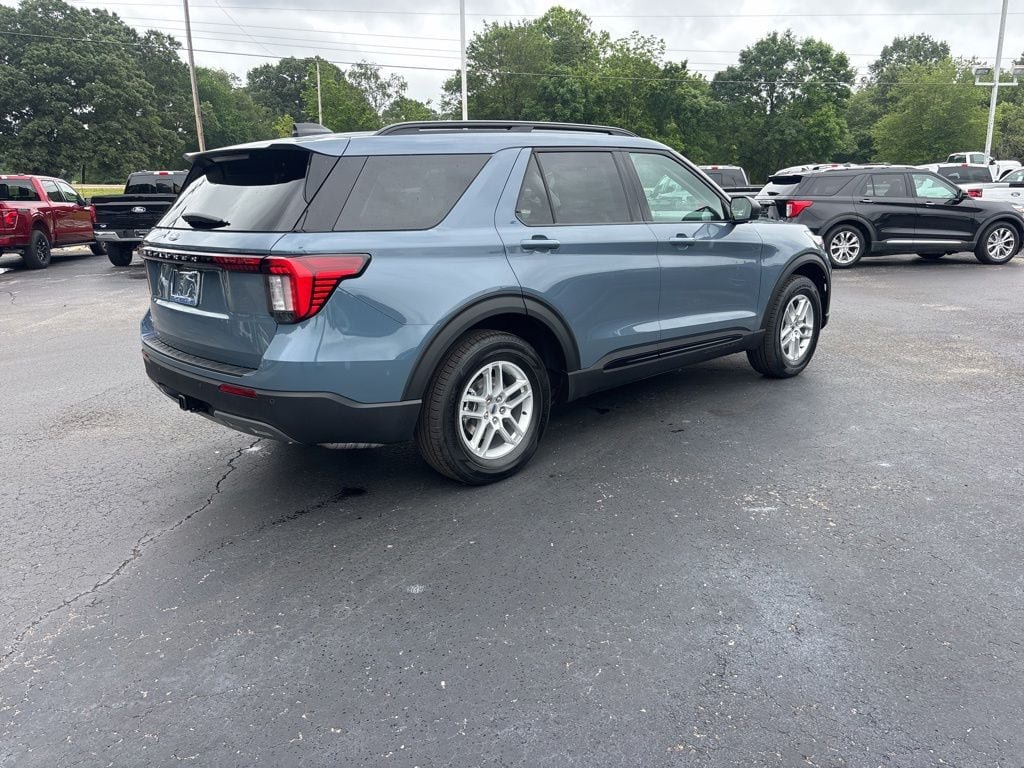 New 2026 Ford Explorer Active w/ Active Comfort Package RWD image 10