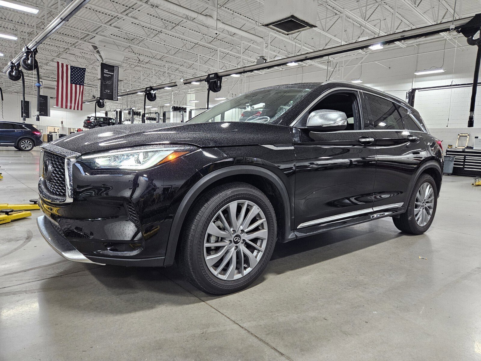 Certified 2025 INFINITI QX50 Luxe w/ Accent Package