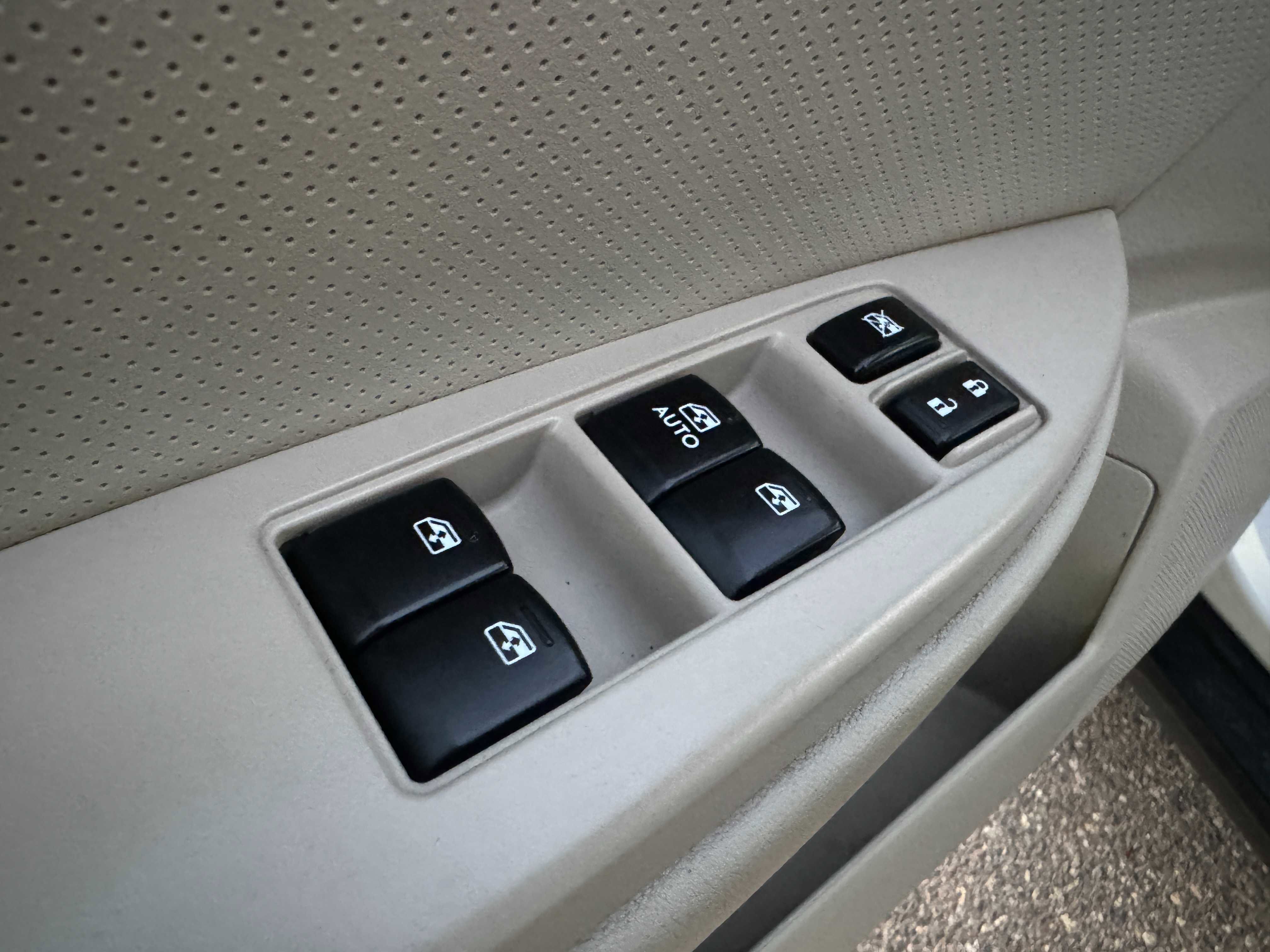 Used 2014 Subaru Outback 2.5i Limited image 15