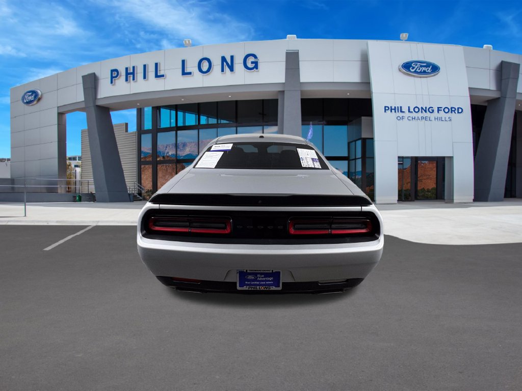 Used 2020 Dodge Challenger SXT w/ Blacktop Package RWD image 4