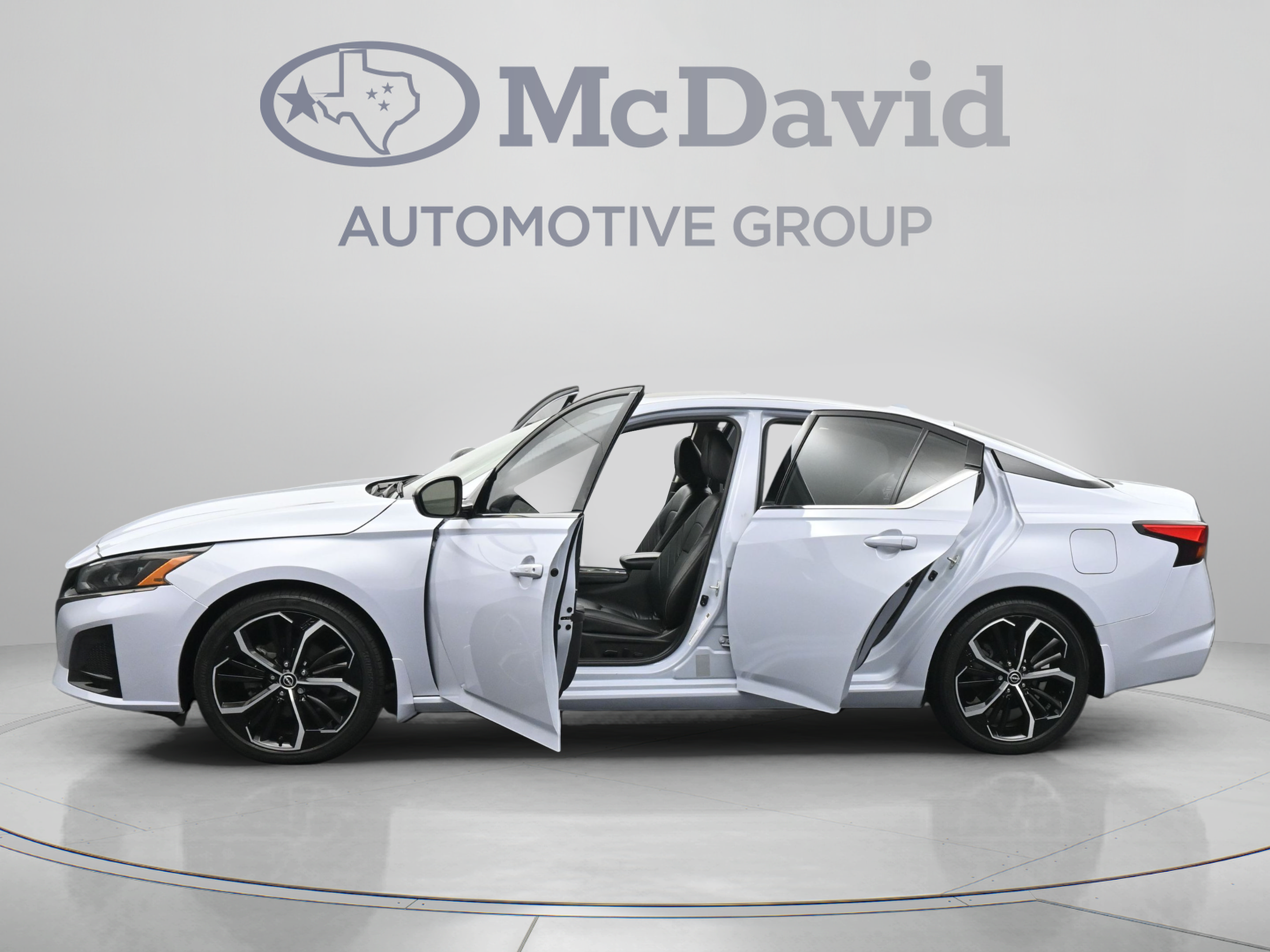 Used 2024 Nissan Altima 2.5 SR w/ SR Premium Package FWD image 42