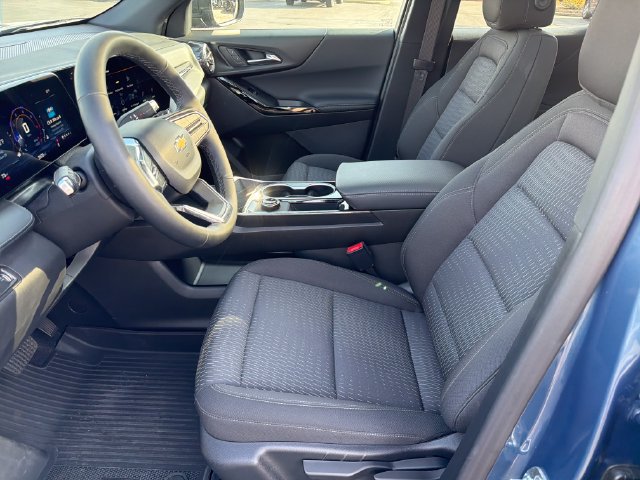 Certified 2026 Chevrolet Equinox LT FWD image 9