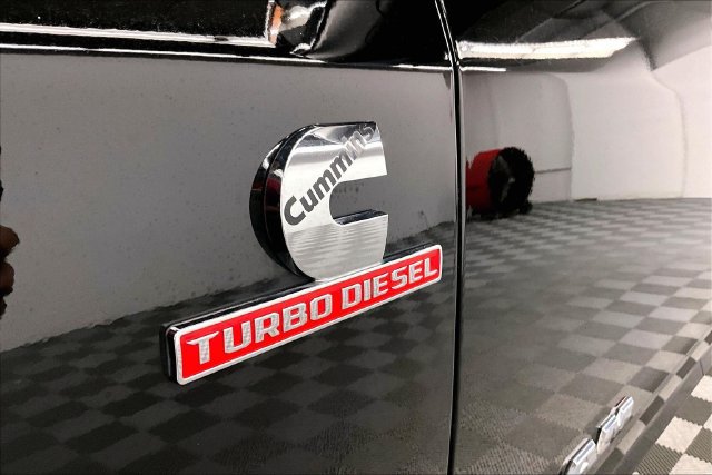 Used 2025 RAM 3500 Big Horn AWD/4WD image 36