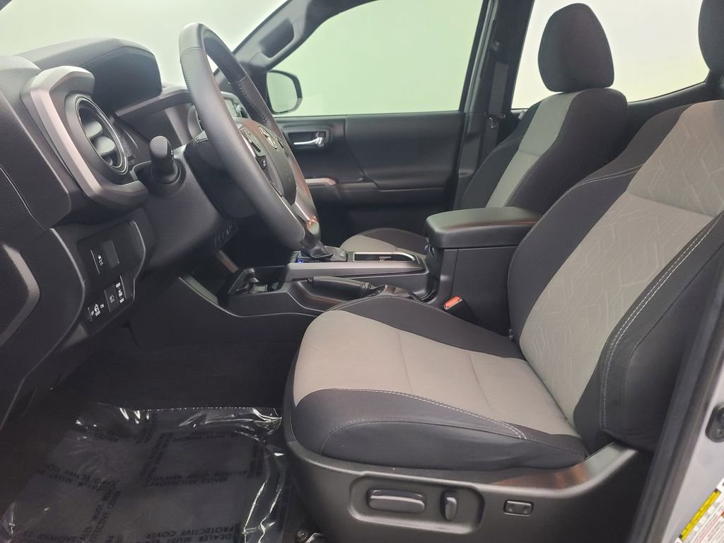 Used 2021 Toyota Tacoma TRD Off-Road w/ Blackout Package (TMS) image 28