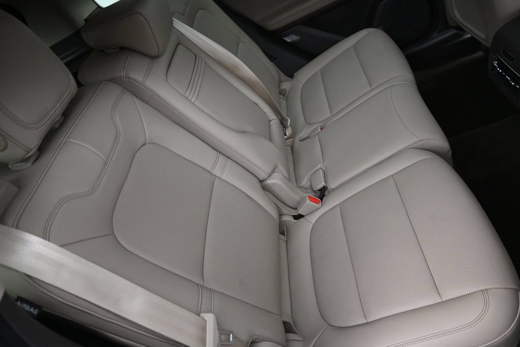 Used 2020 Lincoln Corsair AWD w/ Equipment Group 101A image 23