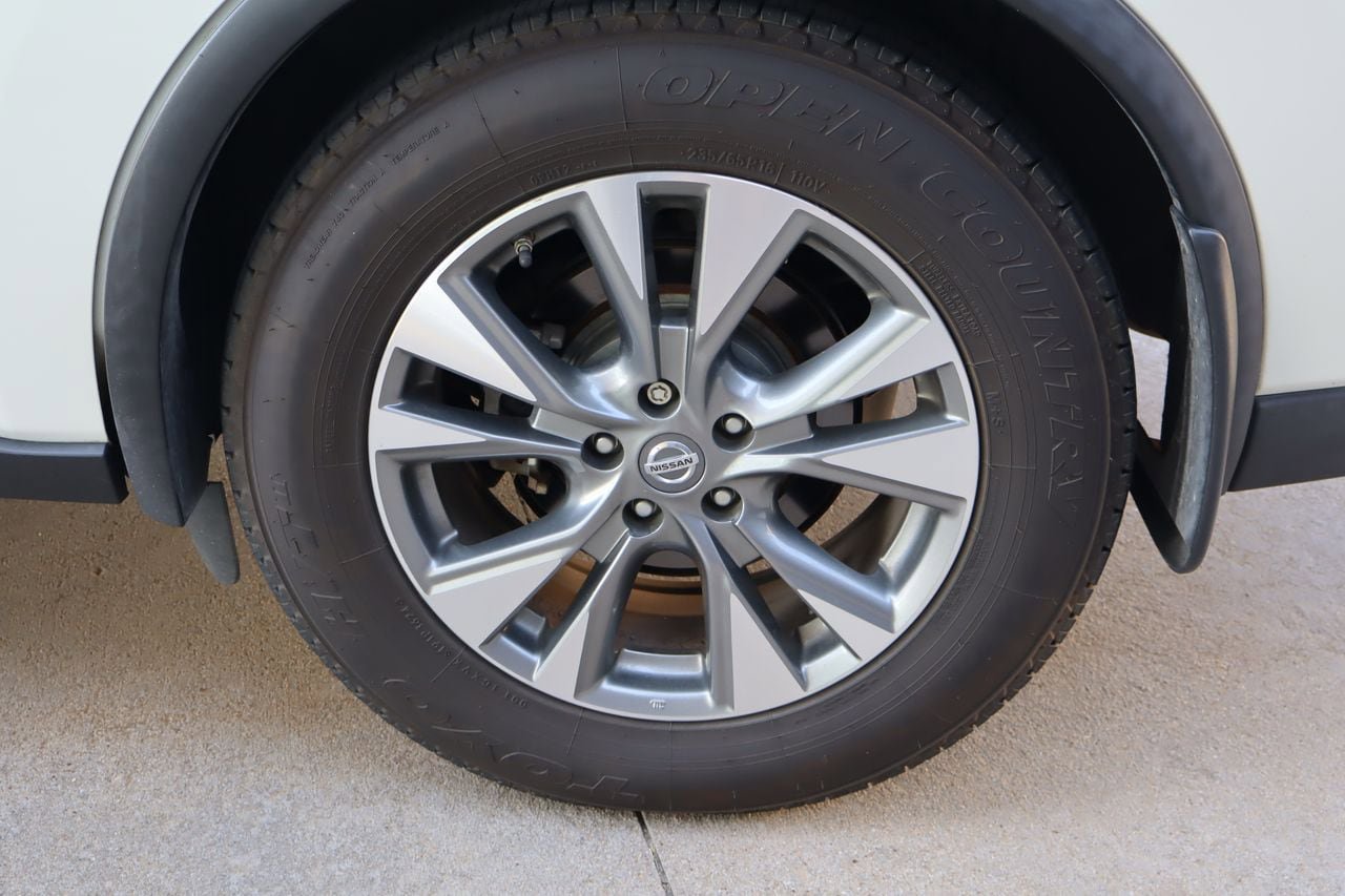 Used 2018 Nissan Murano SL w/ Moonroof Package FWD image 29