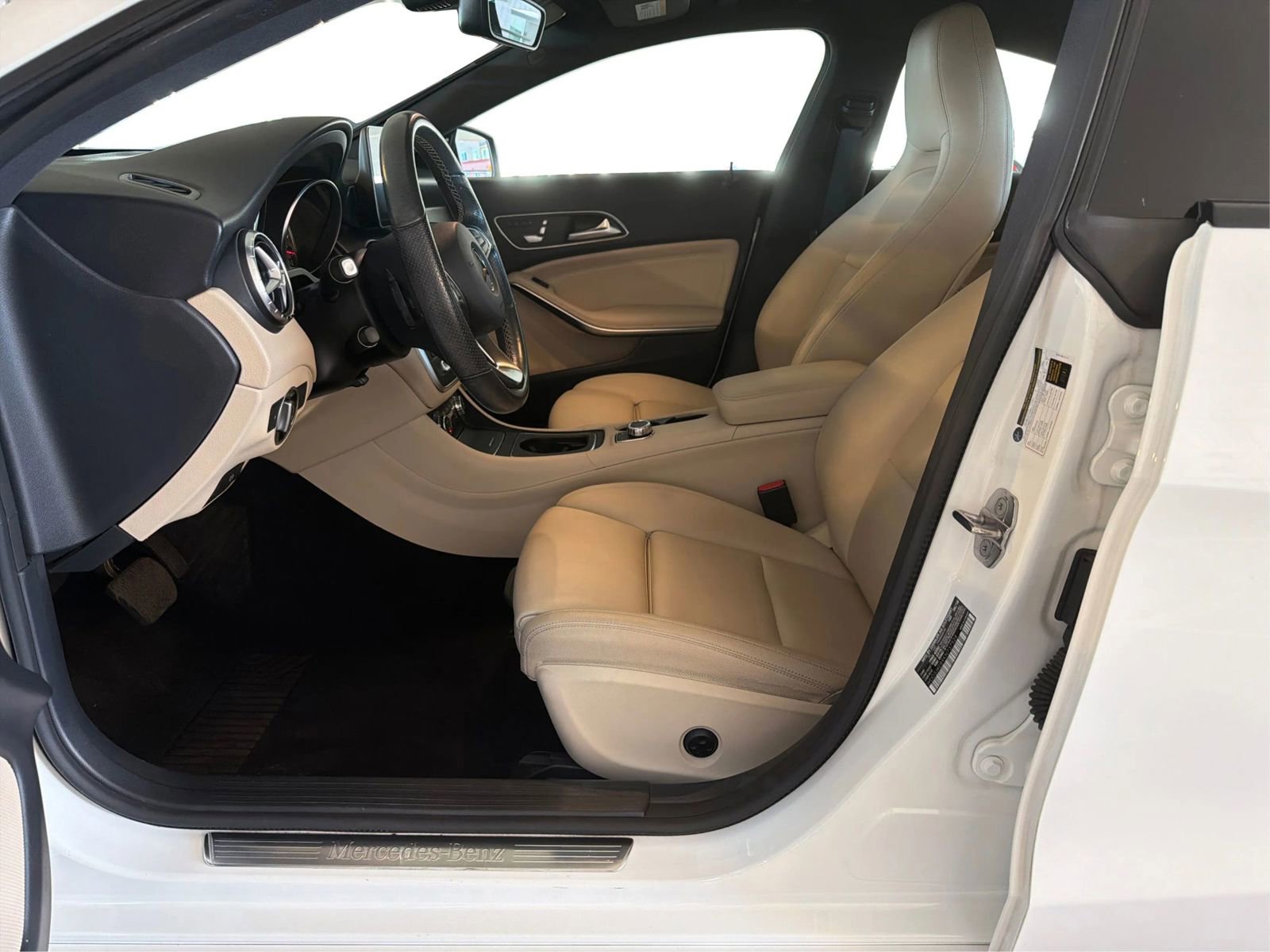 Used 2019 Mercedes-Benz CLA 250 image 9