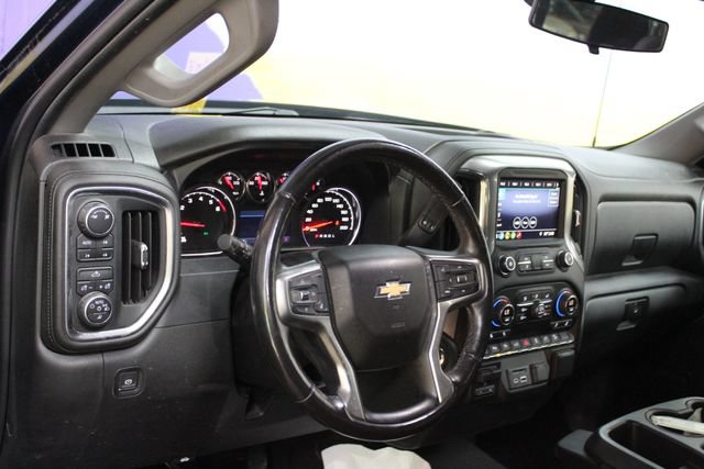 Used 2019 Chevrolet Silverado 1500 LT w/ Convenience Package AWD/4WD image 14