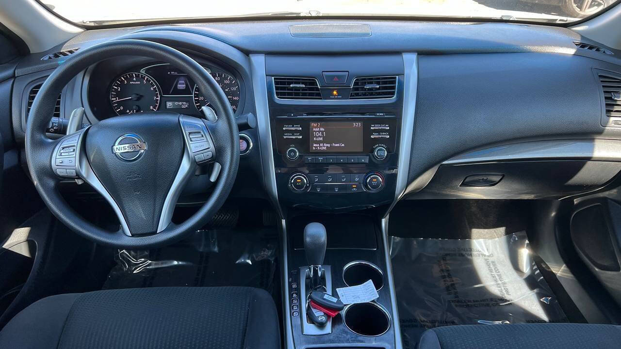 Used 2014 Nissan Altima 3.5 S FWD image 12