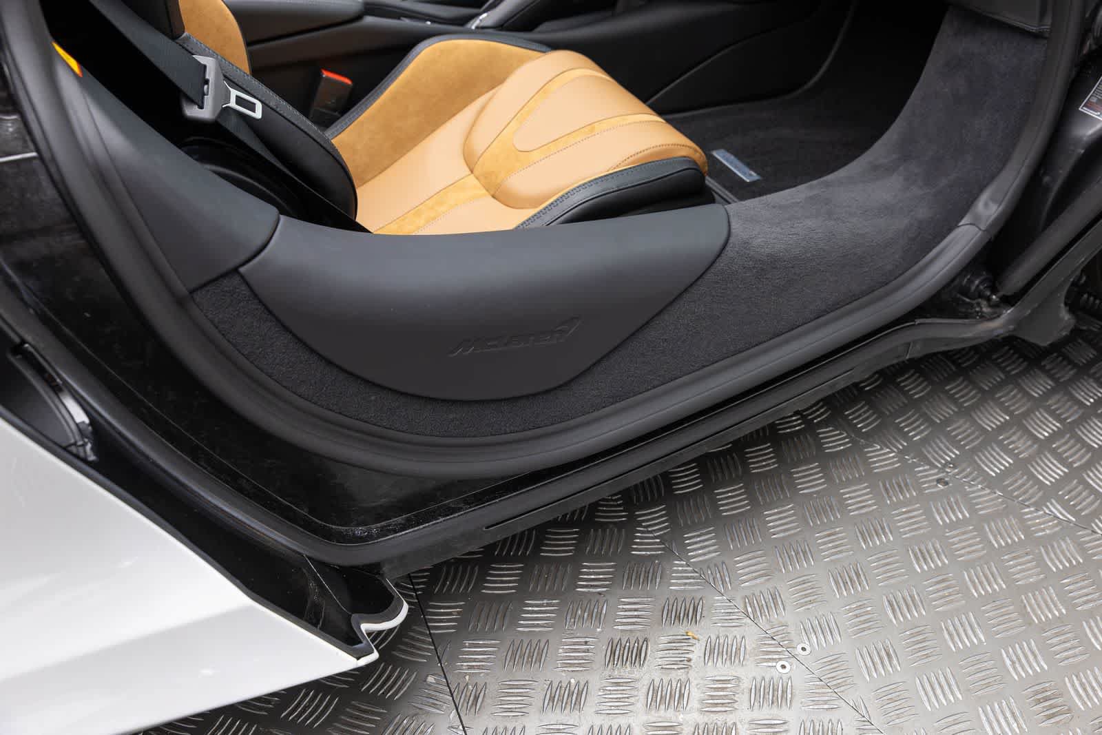 New 2027 McLaren 750S Spider RWD image 38