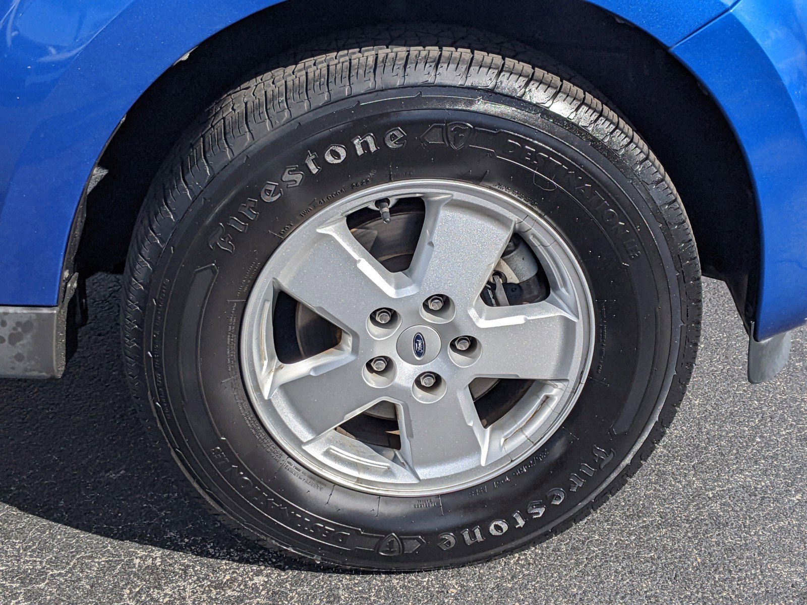 Used 2011 Ford Escape XLS w/ 101A Rapid Spec Order Code image 9