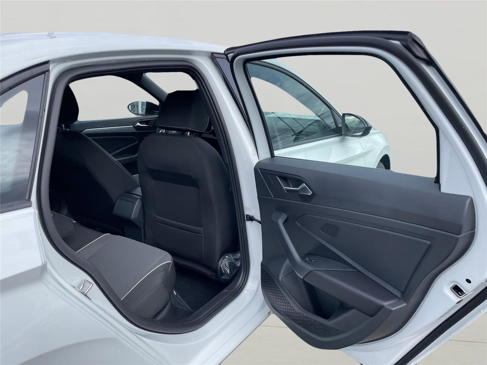 New 2025 Volkswagen Jetta Sport image 28