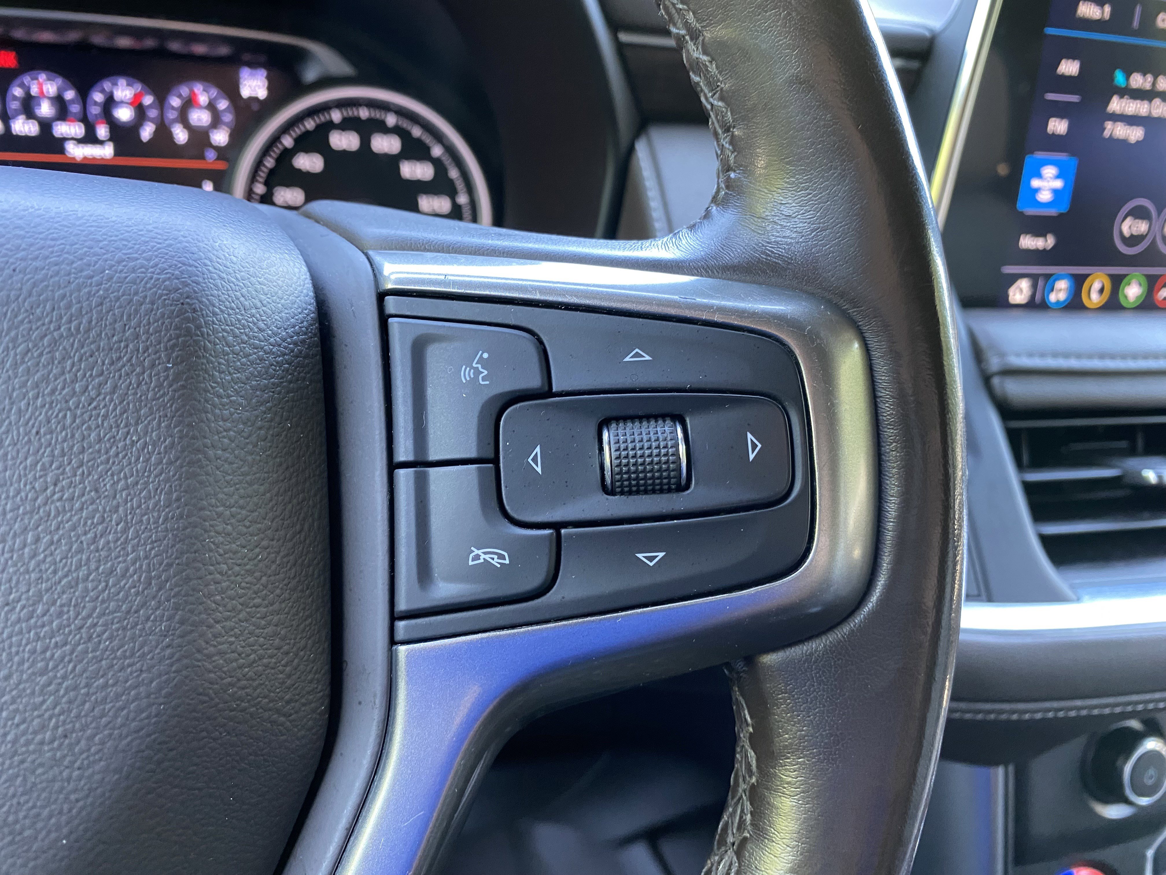 Used 2021 Chevrolet Suburban Z71 w/ Z71 Off-Road Package AWD/4WD image 21