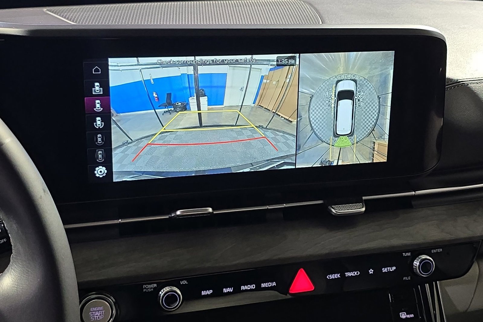 Used 2023 Kia Carnival SX image 24