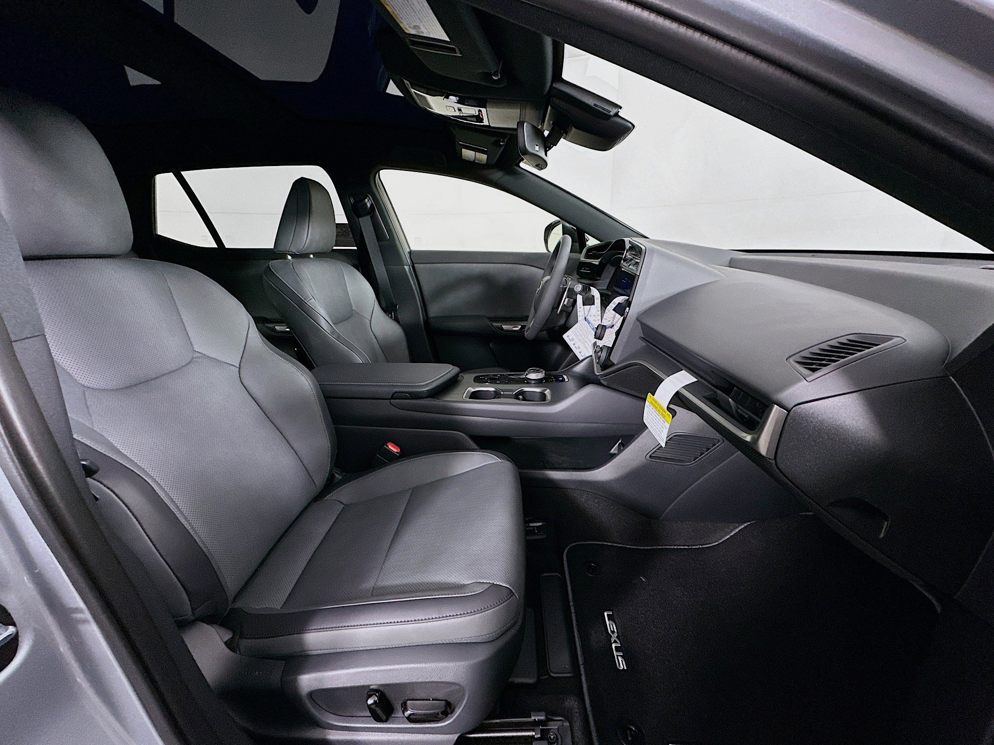 New 2026 Lexus RZ 450e AWD image 32