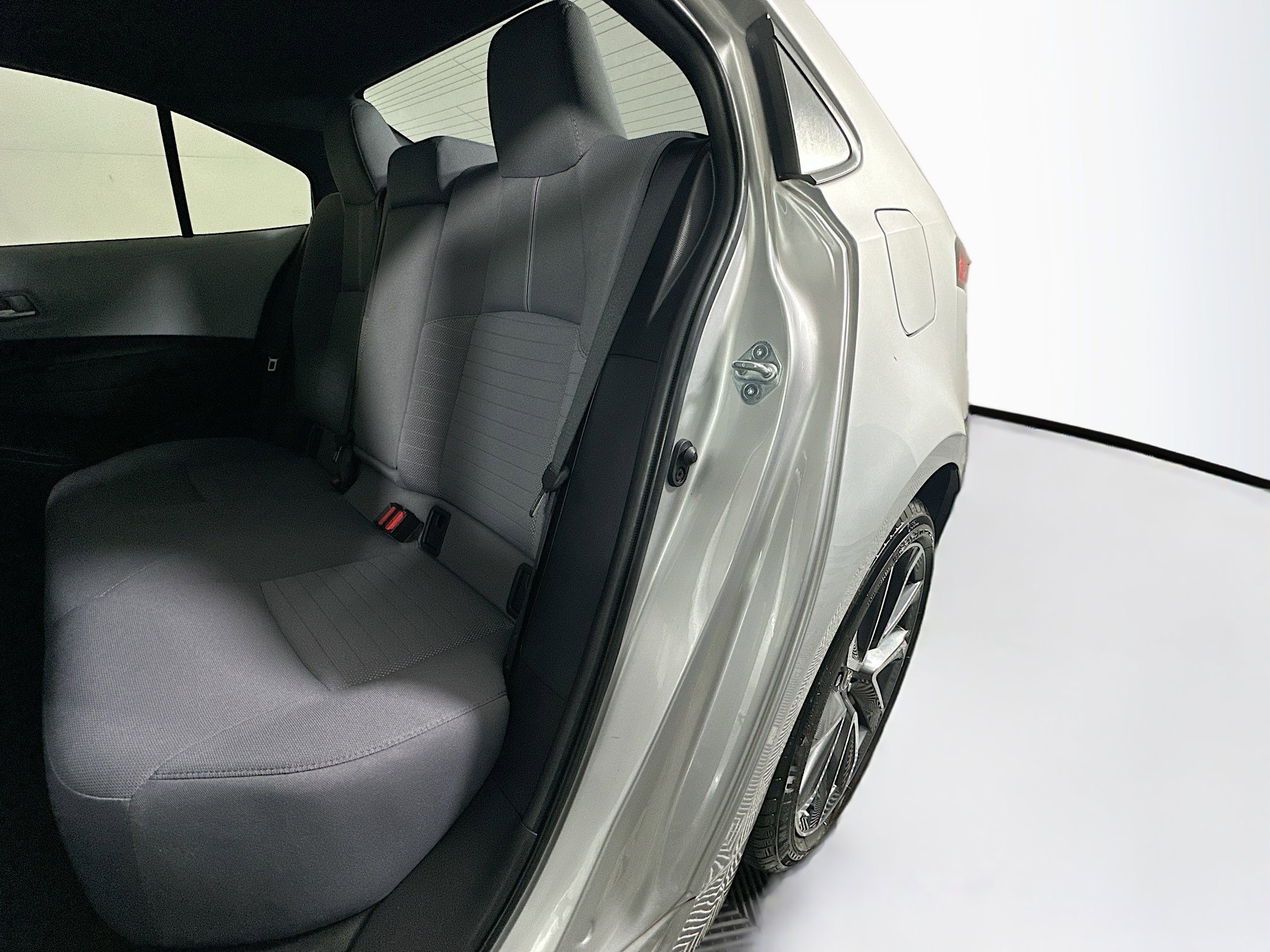 Used 2022 Toyota Corolla SE FWD image 25