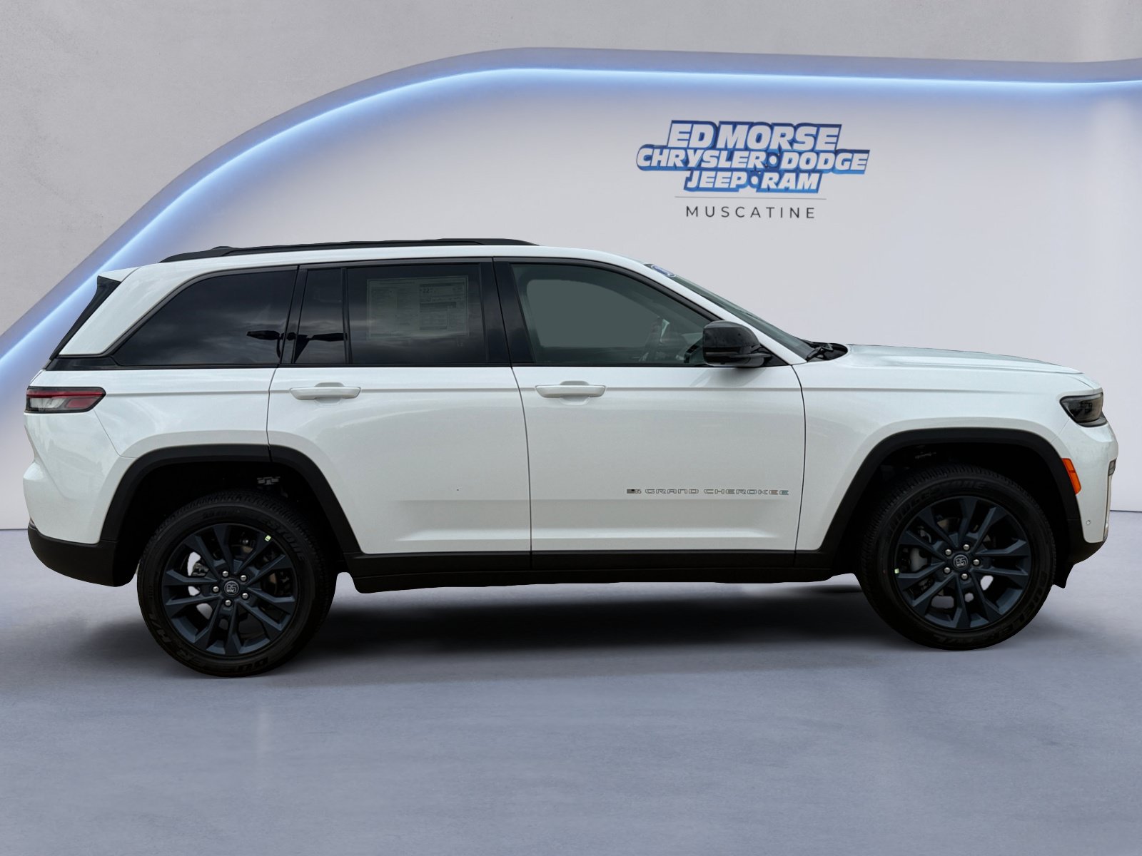 New 2026 Jeep Grand Cherokee Limited AWD/4WD image 6