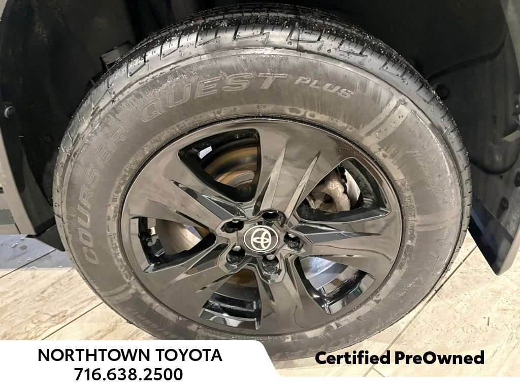Used 2023 Toyota RAV4 XLE image 16