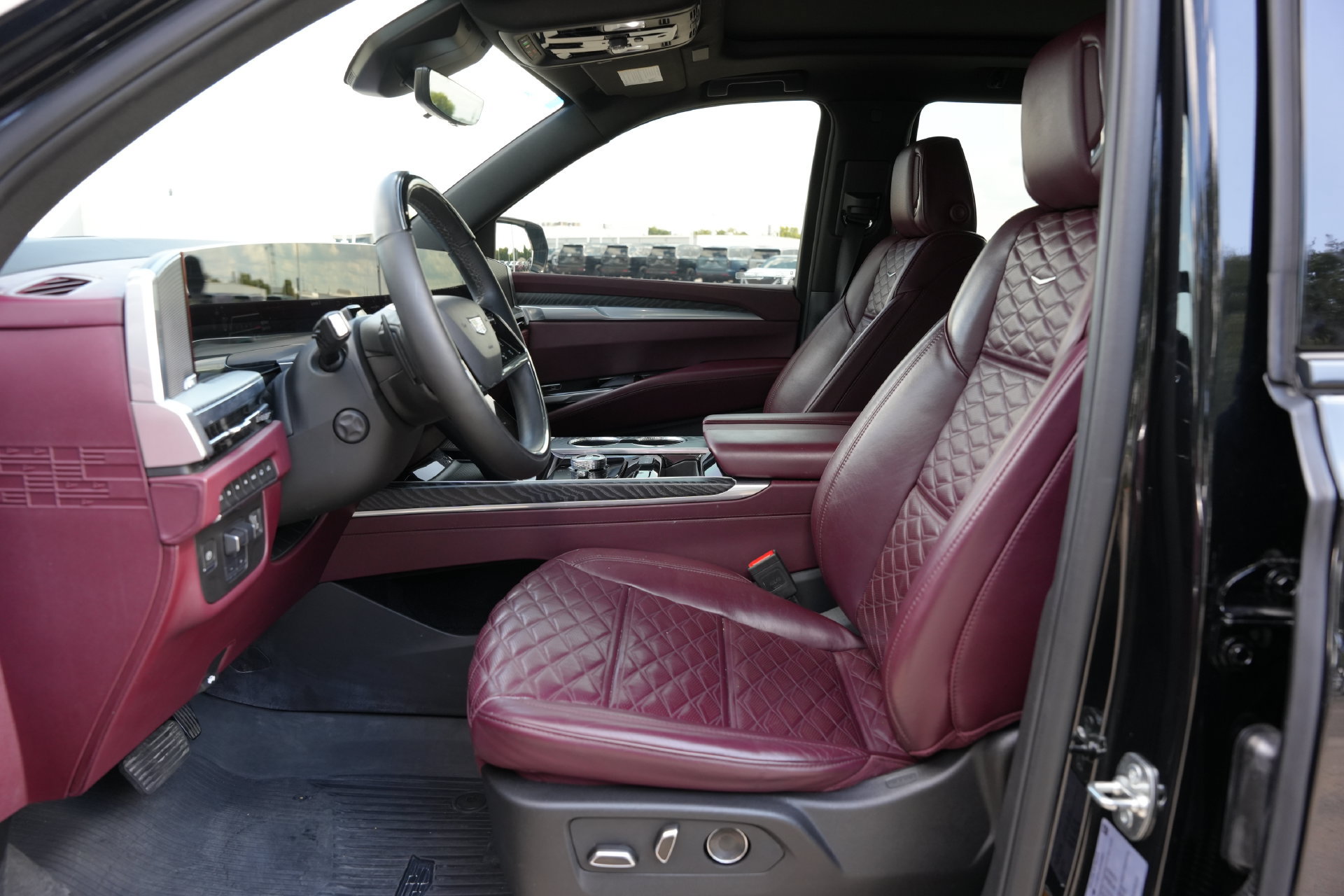 Certified 2025 Cadillac Escalade Sport w/ Touring Package AWD/4WD image 18
