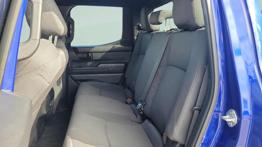 Certified 2025 Toyota Tacoma SR5 AWD/4WD image 10
