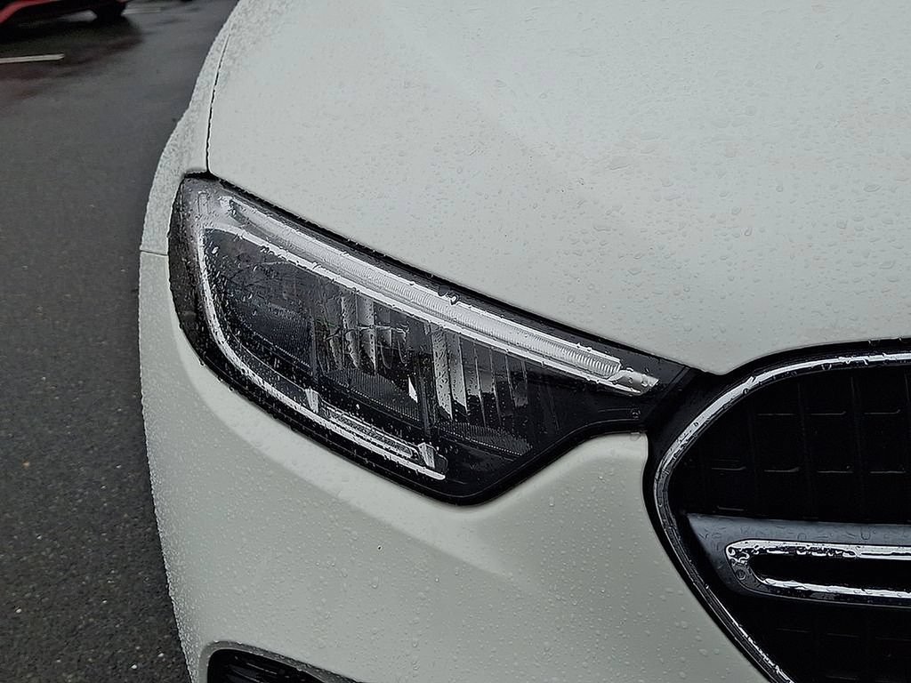 Used 2023 Mercedes-Benz GLC 300 4MATIC image 13