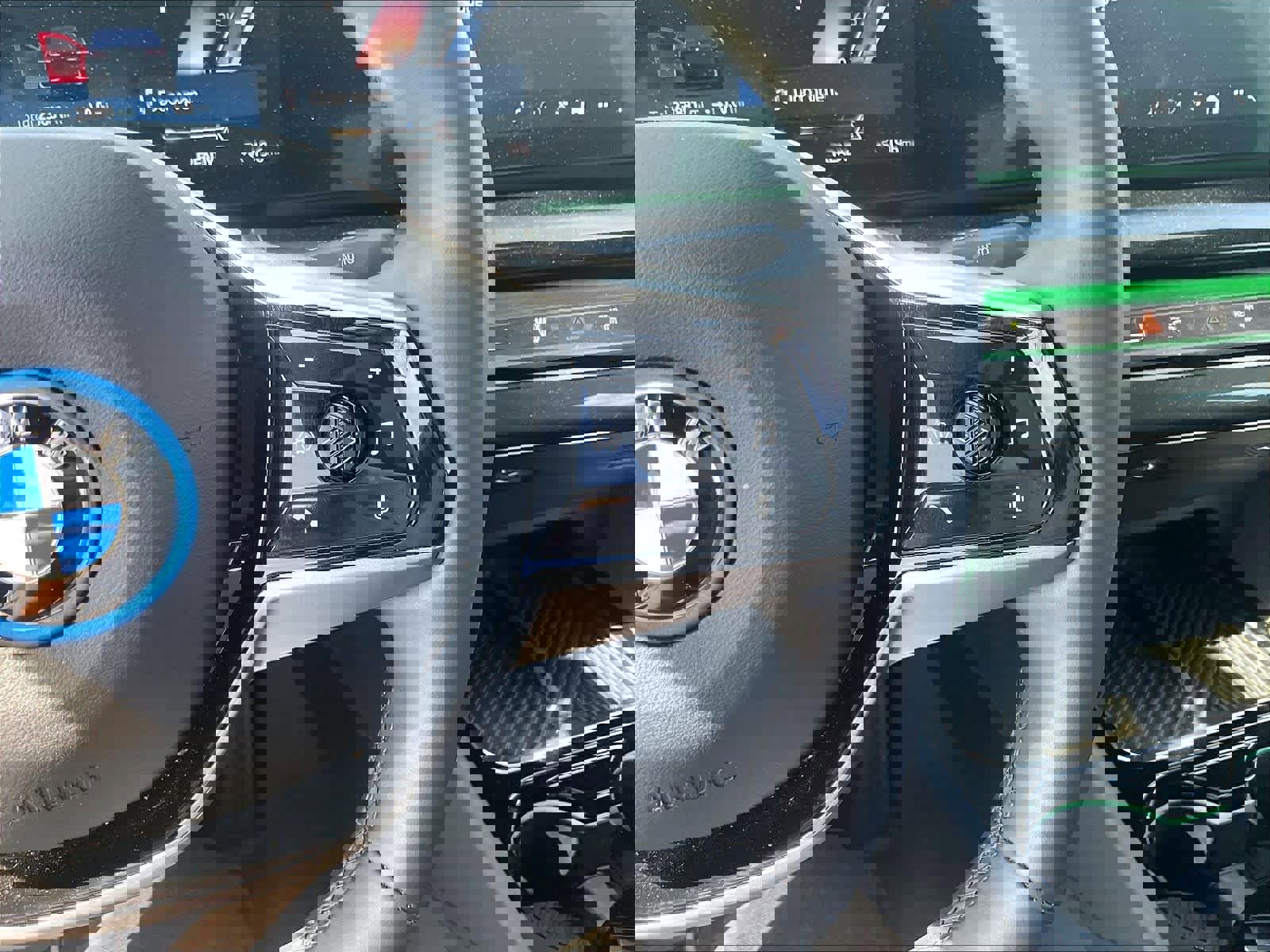 Used 2024 BMW i5 eDrive40i w/ Premium Package image 20