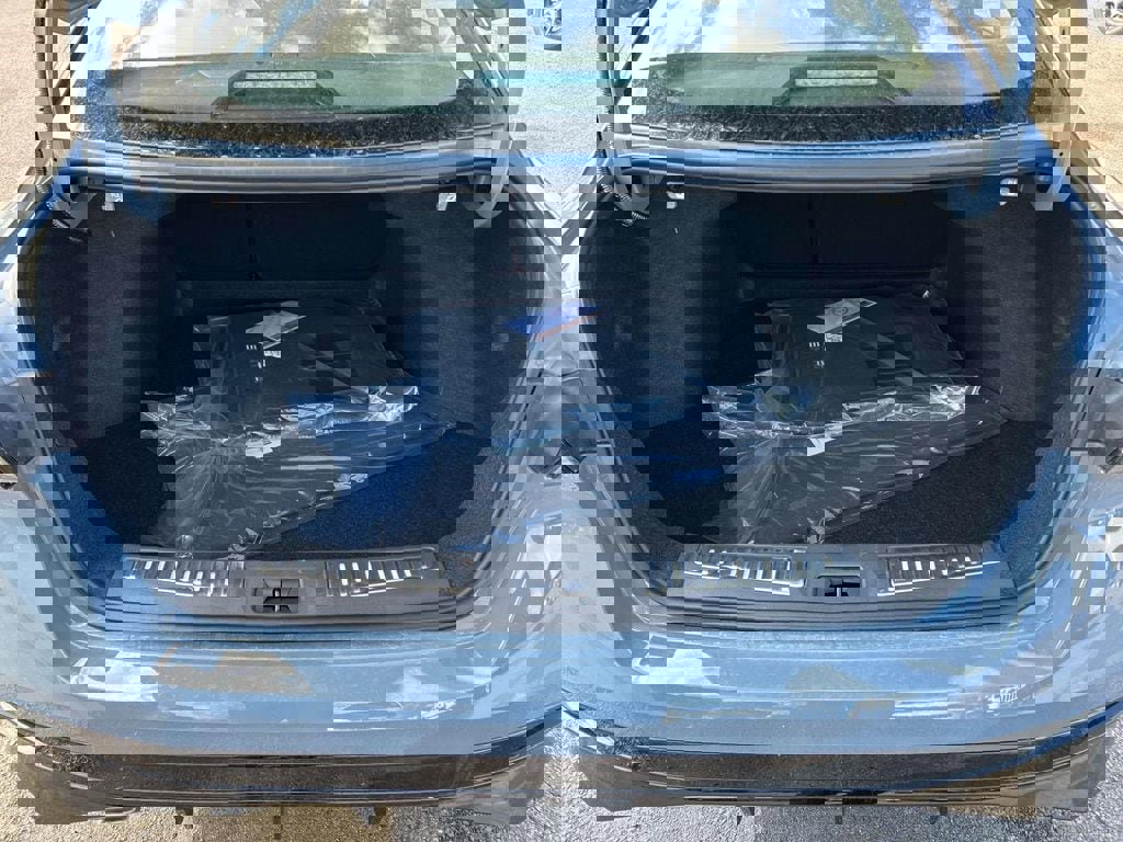 New 2026 Nissan Sentra SR w/ Floor Mat Package image 6