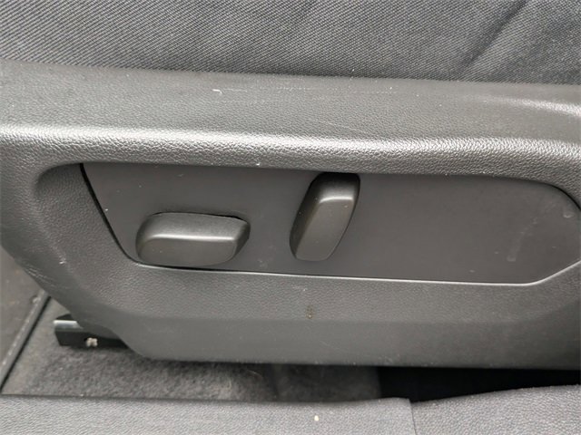 Used 2023 Buick Envision Essence image 21