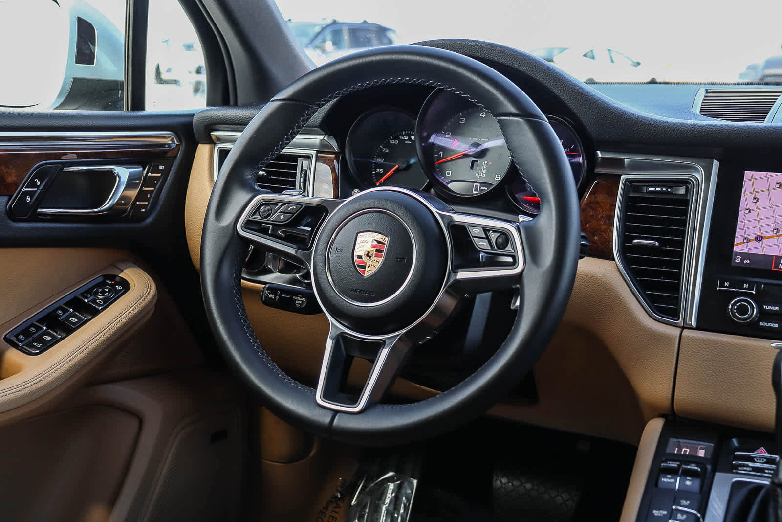 Used 2017 Porsche Macan S AWD/4WD image 17