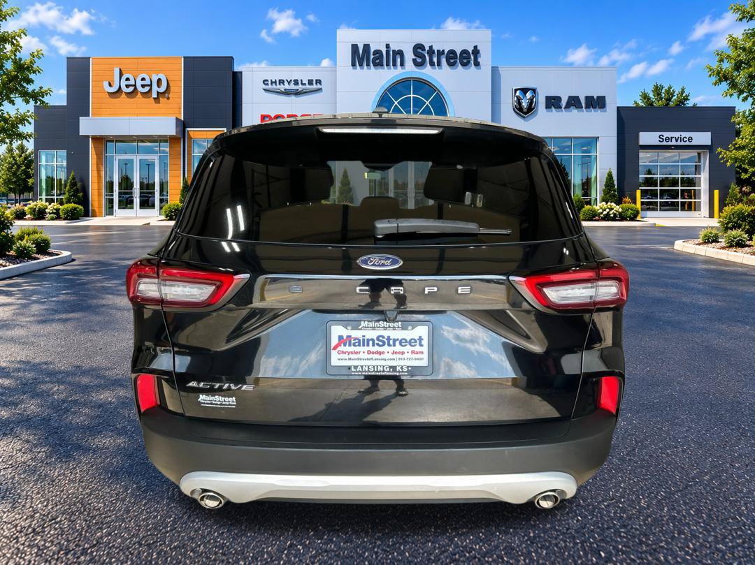 Used 2023 Ford Escape Active FWD image 4