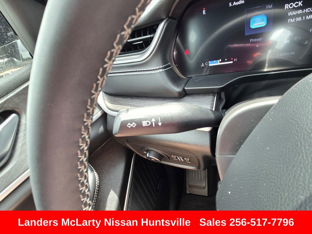 Used 2024 Jeep Grand Cherokee Limited w/ Luxury Tech Group II RWD image 30