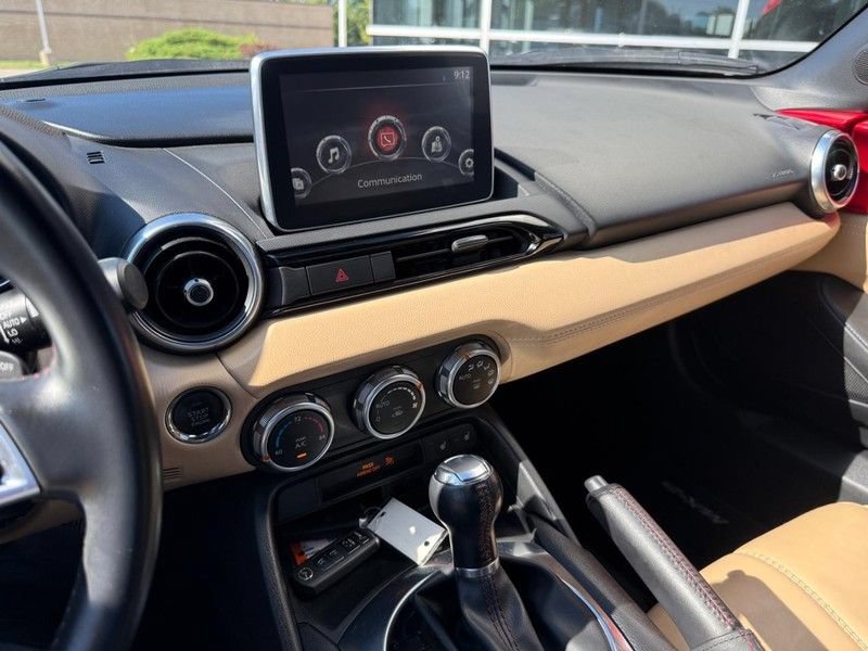 Used 2016 MAZDA MX-5 Miata Grand Touring RWD image 23