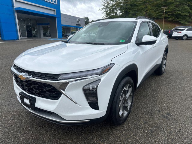 New 2026 Chevrolet Trax LT w/ Driver Confidence Package