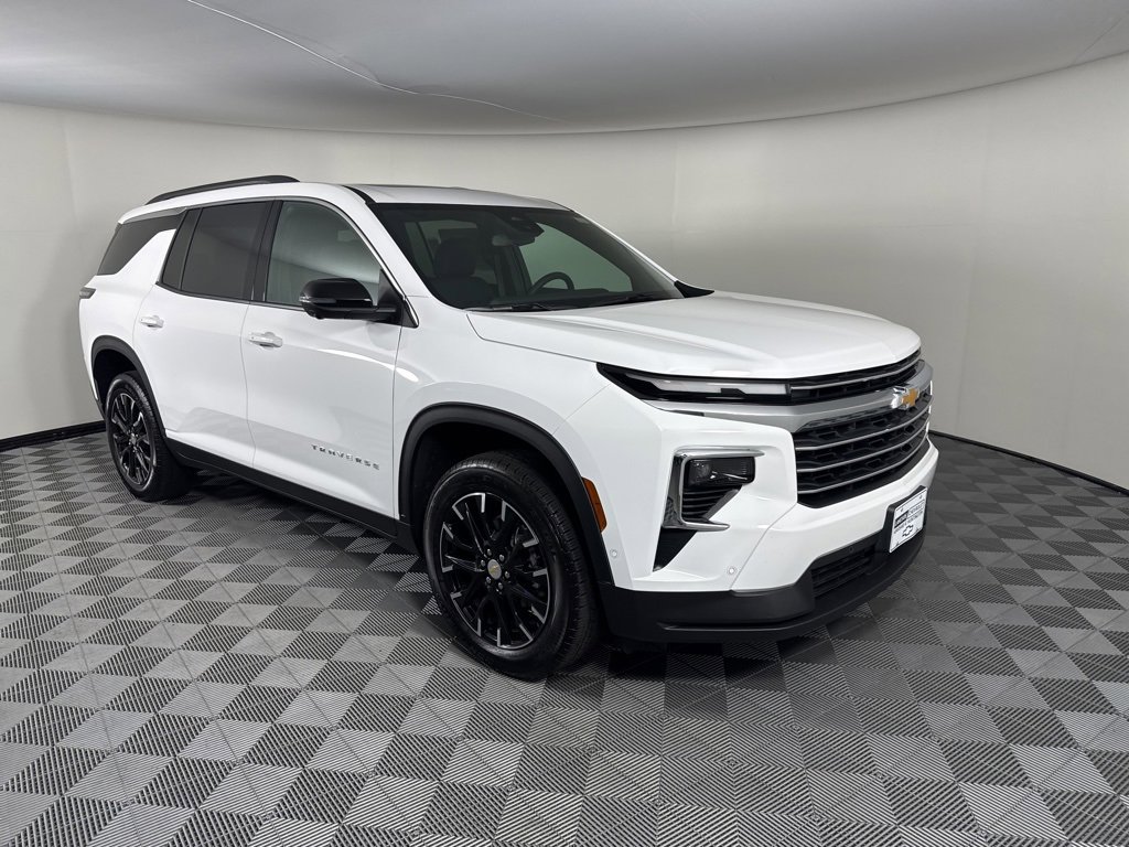 New 2025 Chevrolet Traverse LT w/ Enhanced Driving Package image 7