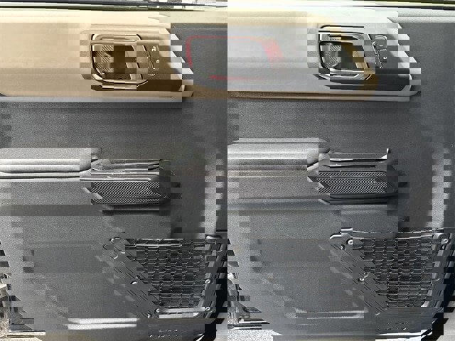 Used 2024 Ford Bronco Wildtrak image 39