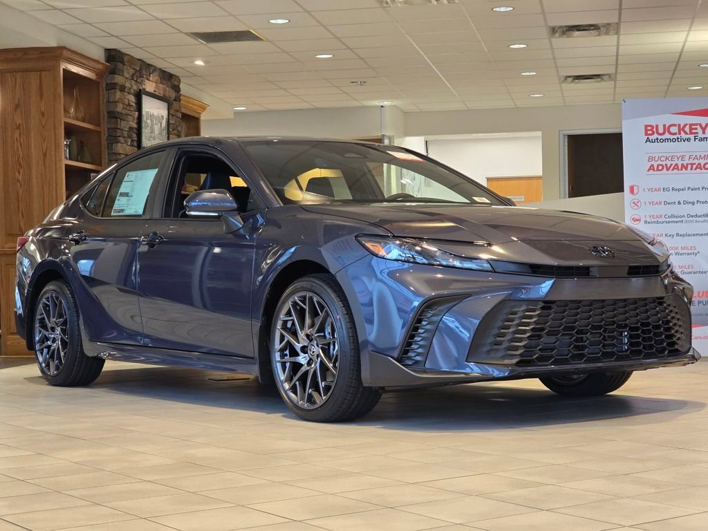 New 2026 Toyota Camry SE w/ Convenience Package