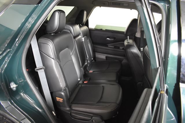 Used 2024 Nissan Pathfinder SL w/ Cargo Package AWD/4WD image 35